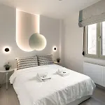 Futuristic Chic Oasis In The Heart Of The * Θεσσαλονίκη