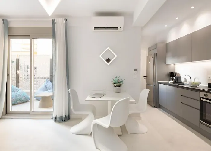 Futuristic Chic Oasis In The Heart Of The Apartament